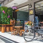 U Residence Hotel